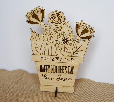 Wooden Flower engraved gift idea for Mother’s Day - Birch and Tides